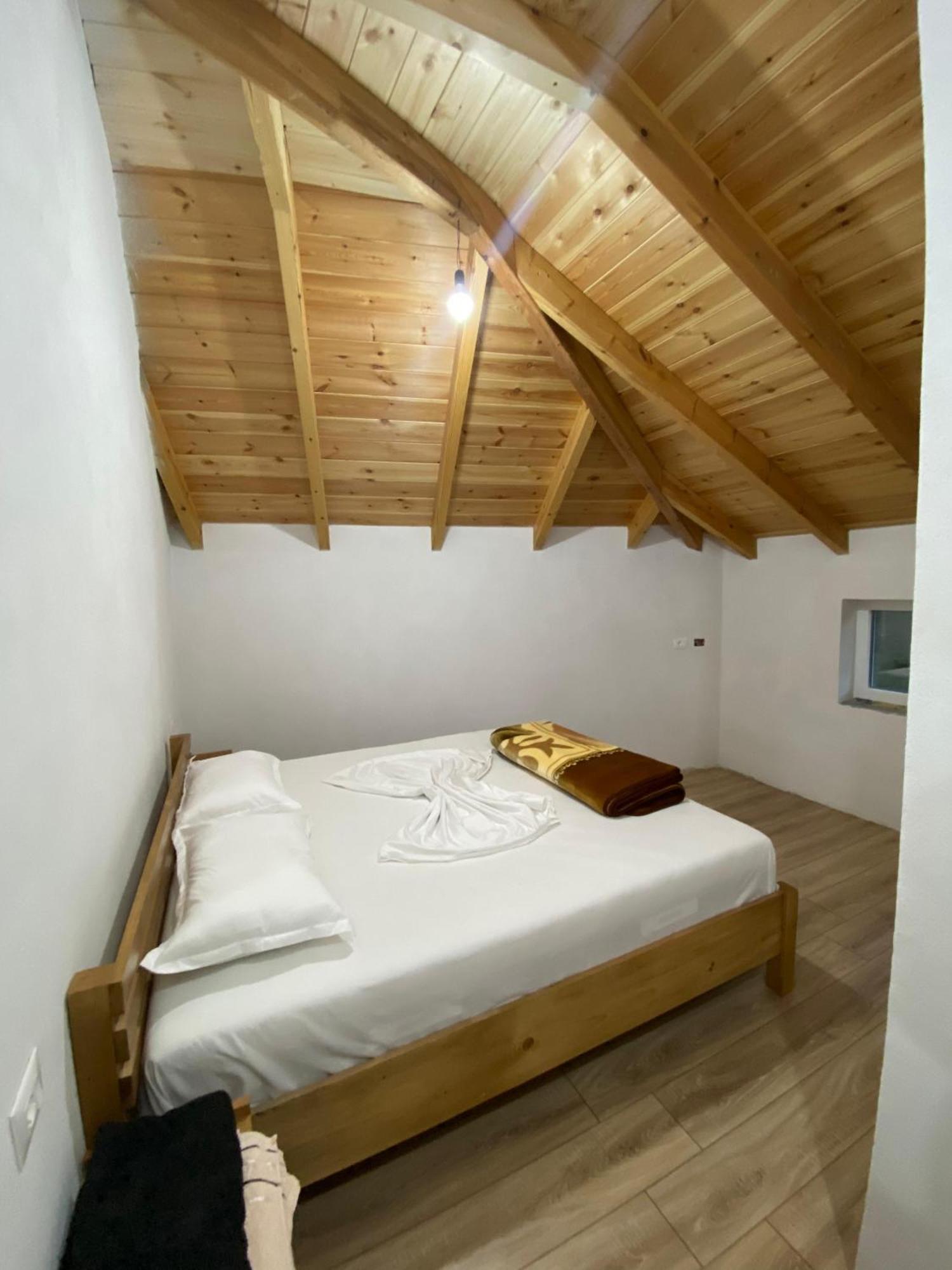 Guest House Korabi Ceren Luaran gambar