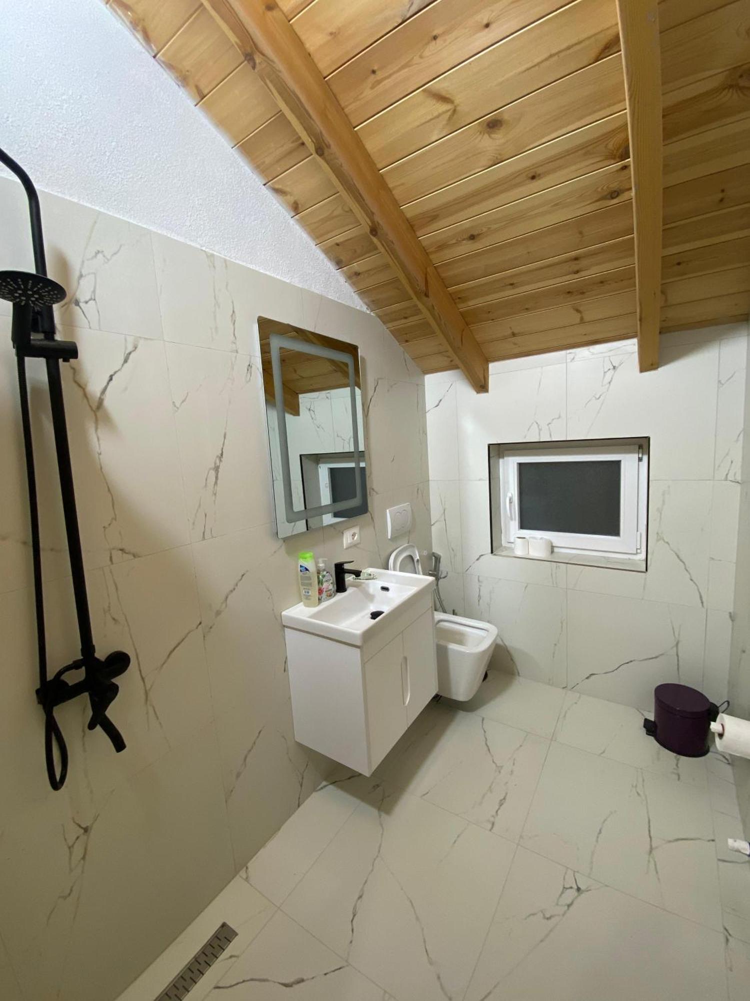 Guest House Korabi Ceren Luaran gambar