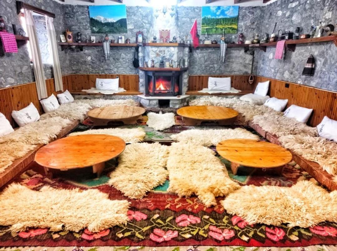 Guest House Korabi Ceren Luaran gambar